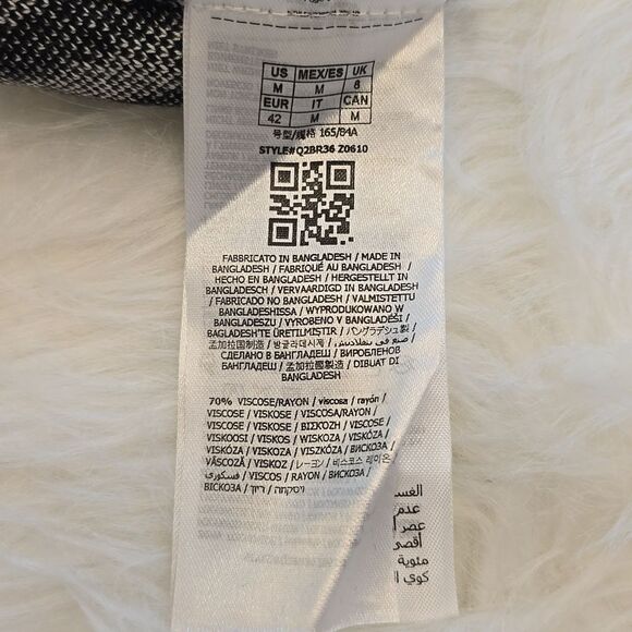 NWT GUESS Halter Sweater Size M - Picture 9 of 9